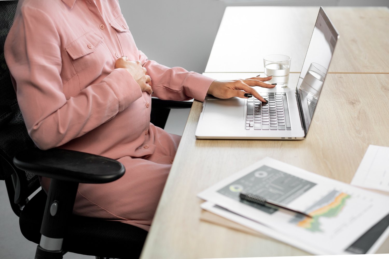 Balancing Work and Pregnancy: Tips for a Healthy Journey