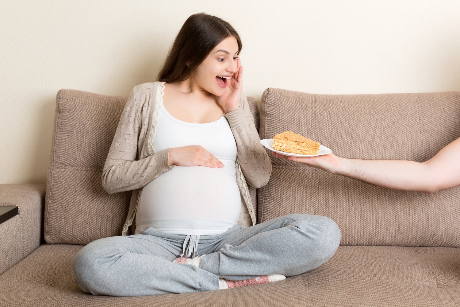 Pregnancy Cravings: Tips for Balancing Nutrition and Satisfaction